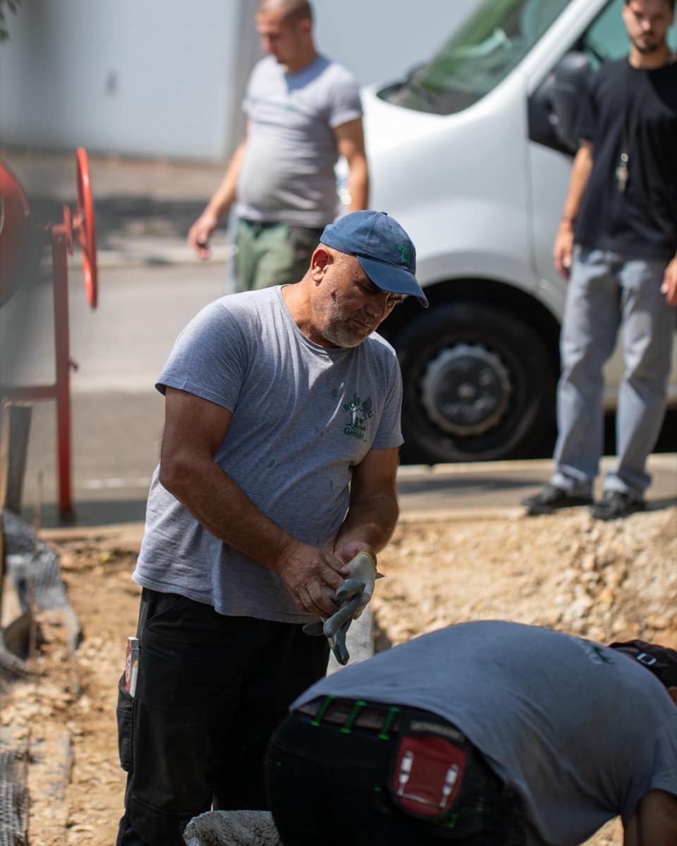 Rolf Bau Mitarbeiter auf der Baustelle